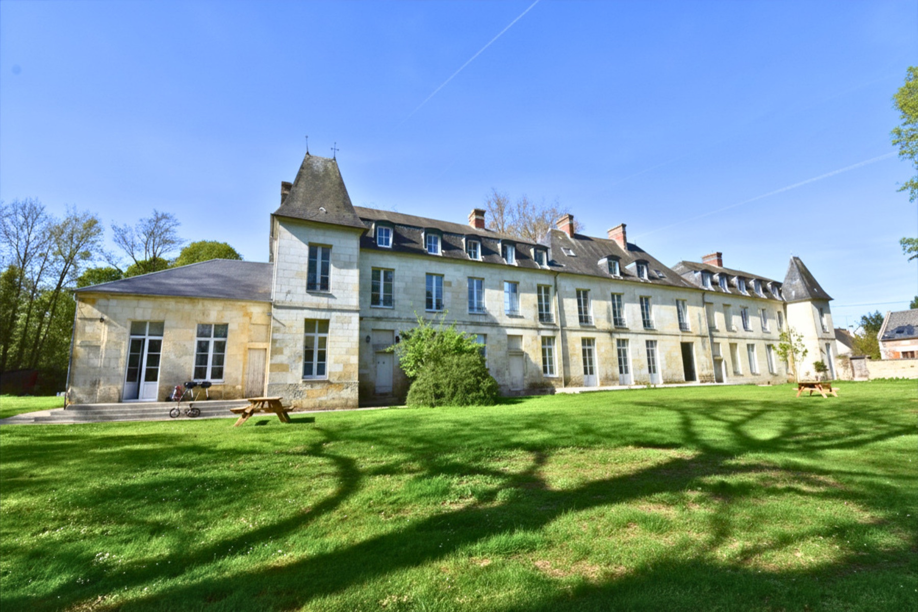 Façade historique du Château de Ravenel, XVIIIᵉ siècle