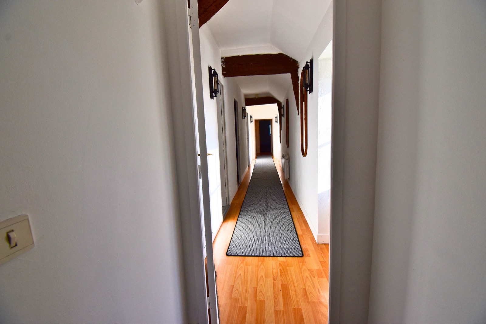 Le Loft des Charpentiers du Roi — chambre lumineuse