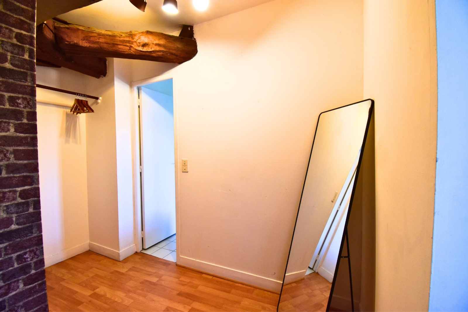 Le Loft des Charpentiers du Roi — chambre sous combles